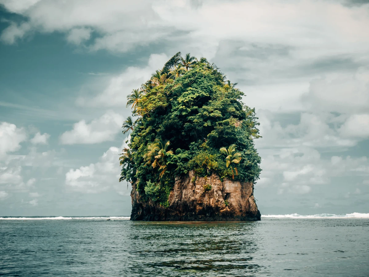 https://media.leisurecom.com/cruise/image-2024-12-18-19-27-15.webp