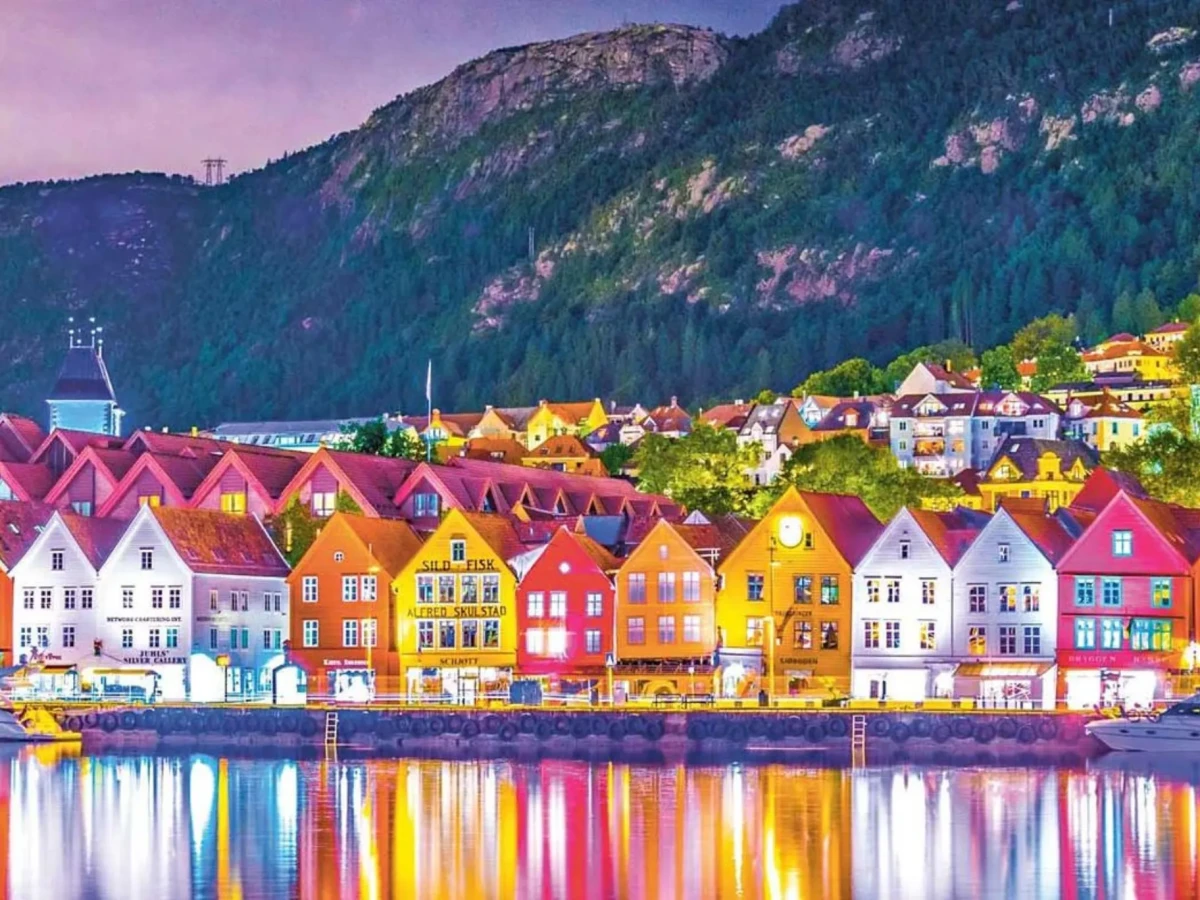 https://media.leisurecom.com/cruise/image-2025-07-01-15-35-45.webp